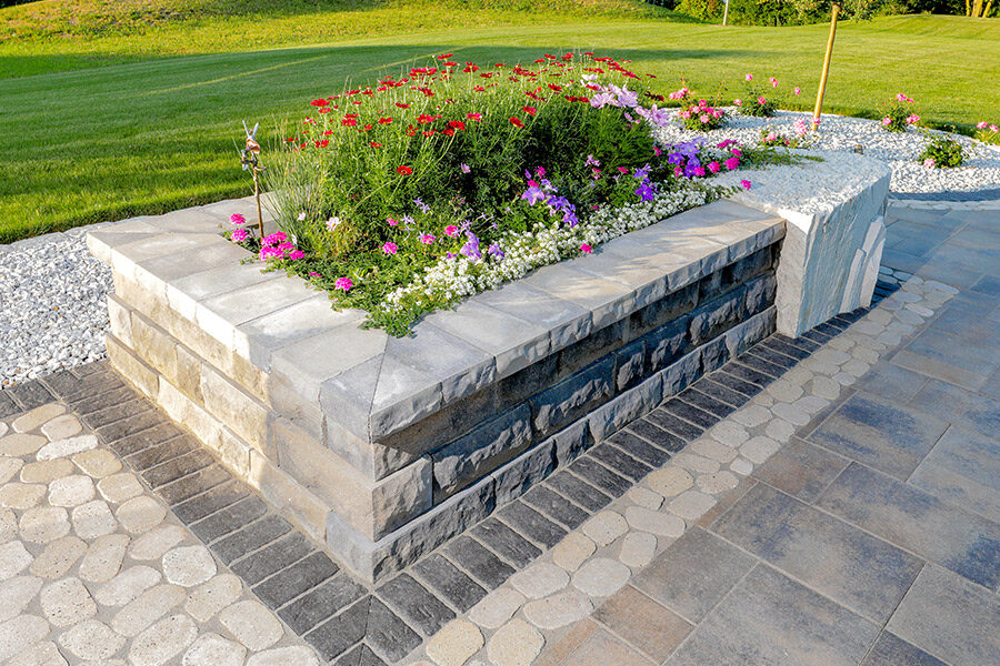 Raised Planter with Embedded Lannon Stone